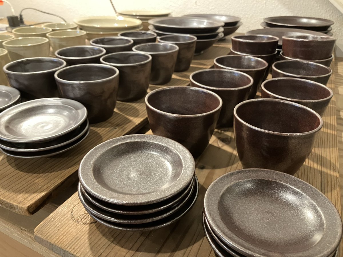 ここしばらくは鍾馗さんのイメージがあるかと思いますが、久しぶりに展示のために器を手がけました。

本日から開催する『そばちょこ展』は、仏具と喫茶feel the ZENさん( <a href="/ZEN_IN_LIFE/">仏具と喫茶 feel the ZEN</a> )で開催しています。

お近くに寄られた際は是非お越しください☺️