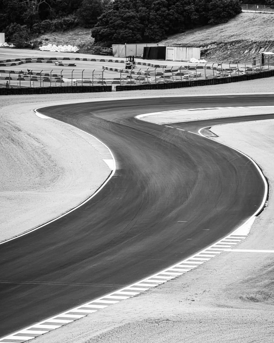 Enjoy the weekend. 🤘

#RideDunlop #RaceDunlop #DunlopFamily #Dunlop #MotorcycleTires