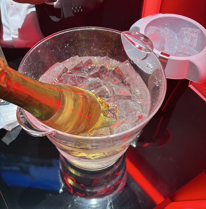 BlackMacaronのツイート