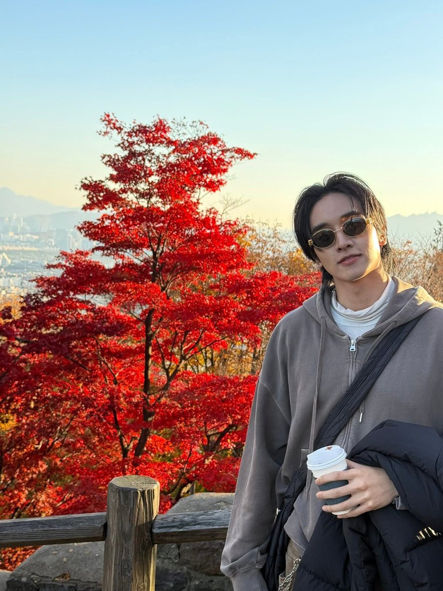 kongthap_home's tweet image. Good Morning Saturday ~ have a nice weekend krub ☺️🍂🍁

#kongthappeak #กองทัพพีค 
#ocean #픽 #王阳情 
#kongthap_home 
#alwaysupportpeak