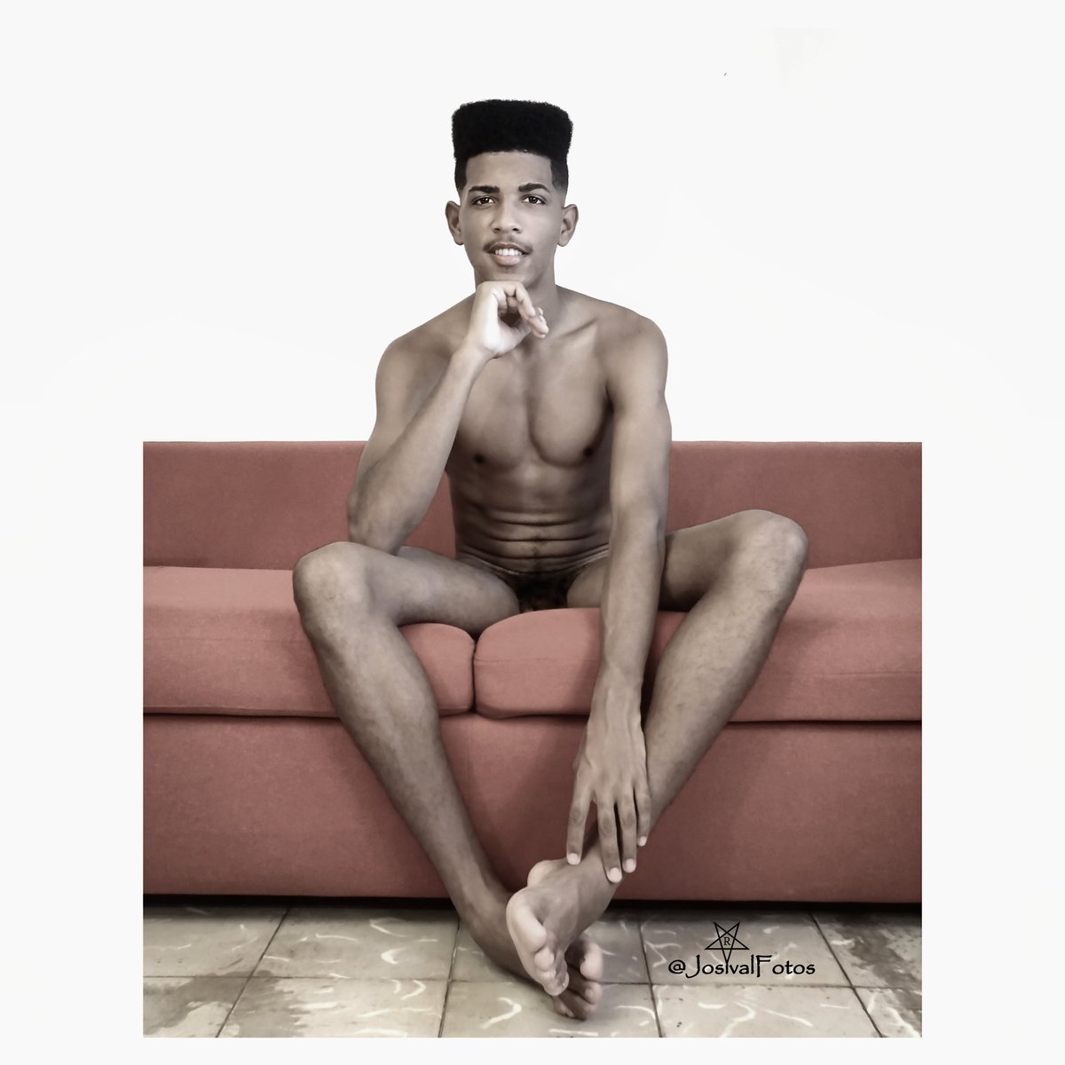LuzDeNegraPiel's tweet photo. Ask the silence... It's sung in a series and in life.
Model: #Yasiel No. 16 @Ac2Yasiel
Photo: @JosivalFotos
Versions at @JosivalLust
#guys #youth
#November14, 2025 https://t.co/Pl40R8Kr9C
