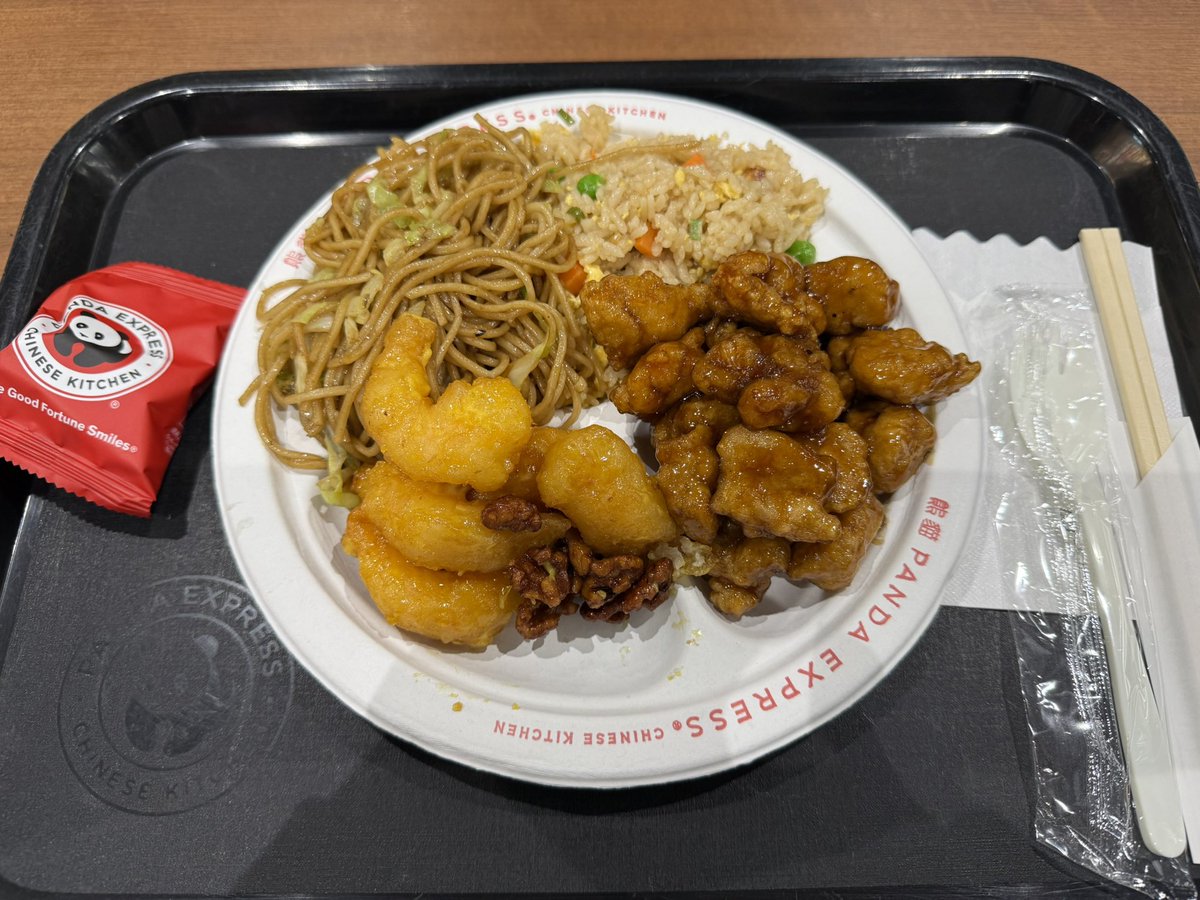 久しぶりに来た〜😊茶色飯🤎😍