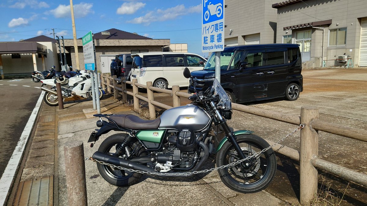 貴重な晴れ間。乗らずにいられようか。 Be a rider, Start your engine!