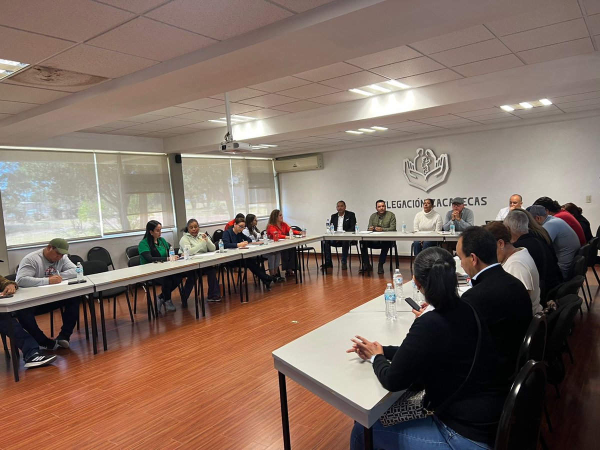 Issste_Zac's tweet image. Las oficinas del ISSSTE Zacatecas ya fueron liberadas tras la manifestación del magisterio.
Realiza la 2da reunión entre ISSSTE, SNTE 34 y SEDUZAC para dar seguimiento a la mejora de los servicios.
El ISSSTE reiteró su compromiso con el diálogo, la atención a la derechohabiencia.