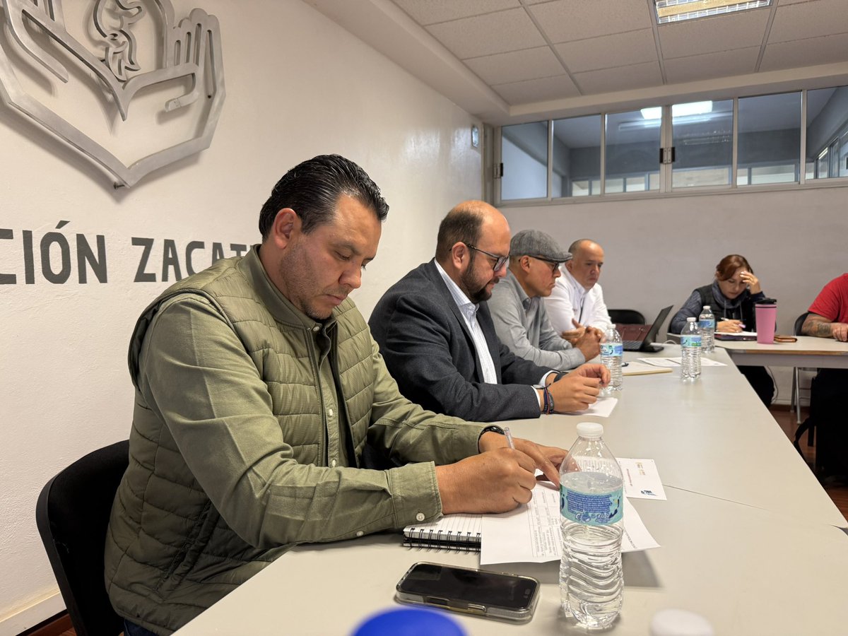 Issste_Zac's tweet image. Las oficinas del ISSSTE Zacatecas ya fueron liberadas tras la manifestación del magisterio.
Realiza la 2da reunión entre ISSSTE, SNTE 34 y SEDUZAC para dar seguimiento a la mejora de los servicios.
El ISSSTE reiteró su compromiso con el diálogo, la atención a la derechohabiencia.