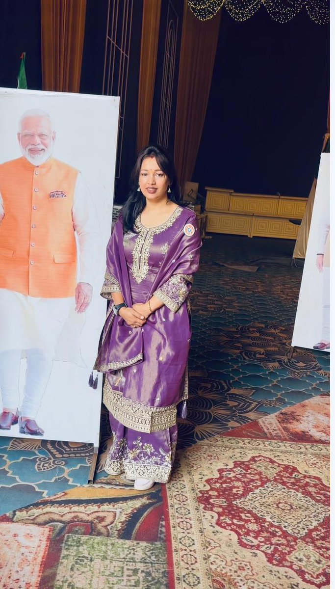 Nishantsharmbjp's tweet image. भाजपा महिला मोर्चा अध्यक्ष बड़ी दीदी श्री @krishnathakurh जी को जन्मदिन की हार्दिक शुभकामनाएं एवं बहुत बहुत बधाई, आप हमेशा प्रसन्न रहें, स्वस्थ रहें महादेव का आशीर्वाद हमेशा आपके साथ रहें।🎂💐🥰 🎉🙏

#HappyBirthdayKrishnaThakur