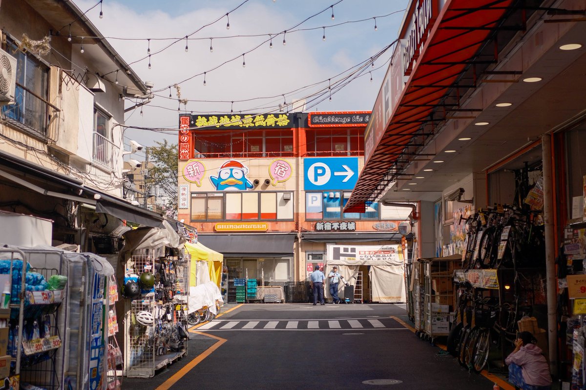 東京さんぽ shot on #FUJIFILMXE5 #XE5 #xf23 #XF23F2 FUJIFILM X-E5 +