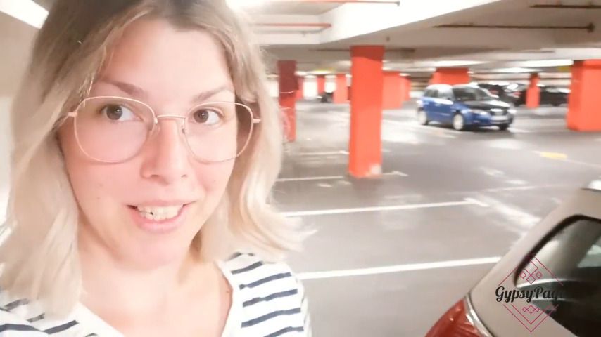 VID SOLD! Pissed twice in the underground car park 🔥 Check it out! manyvids.com/Video/2910397/… #MVSales @manyvids