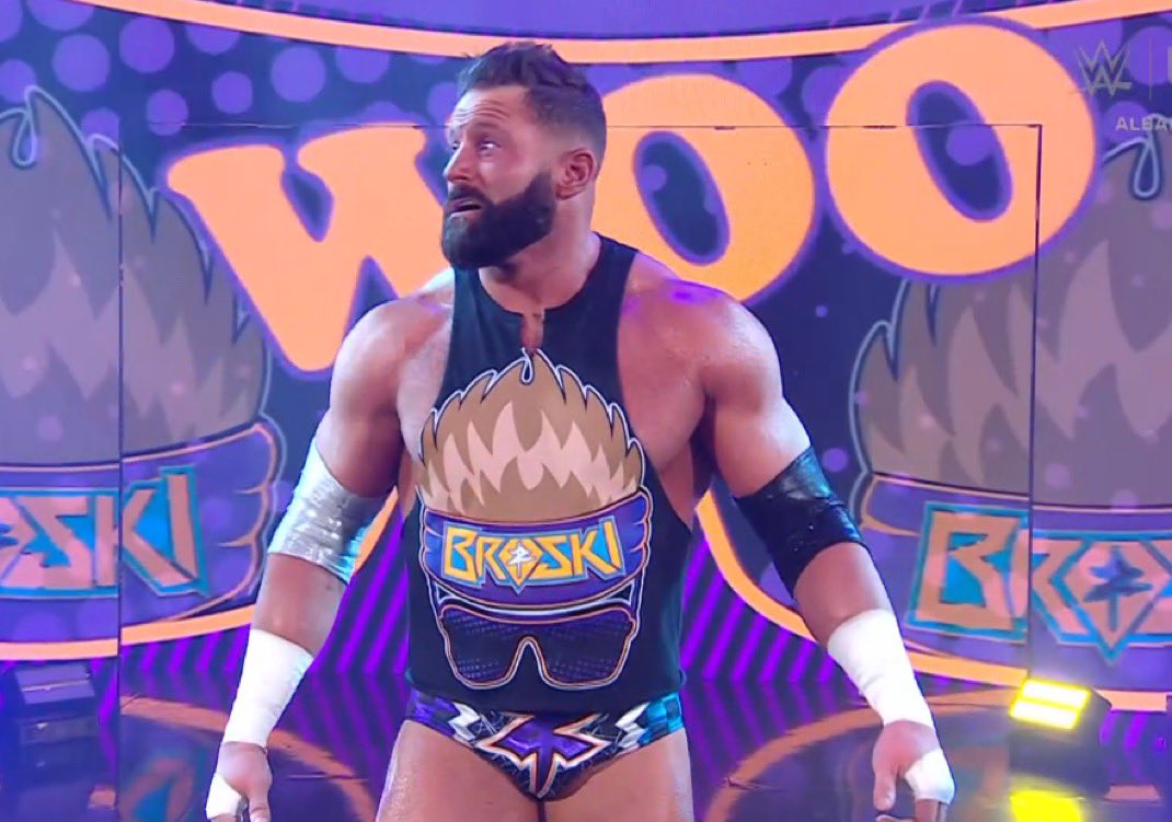 ibeats_0's tweet photo. MATT CARDONA (ZACK RYDER) IS BACK ON WWE 😱😱 #SmackDown https://t.co/8KEYtfDmuM