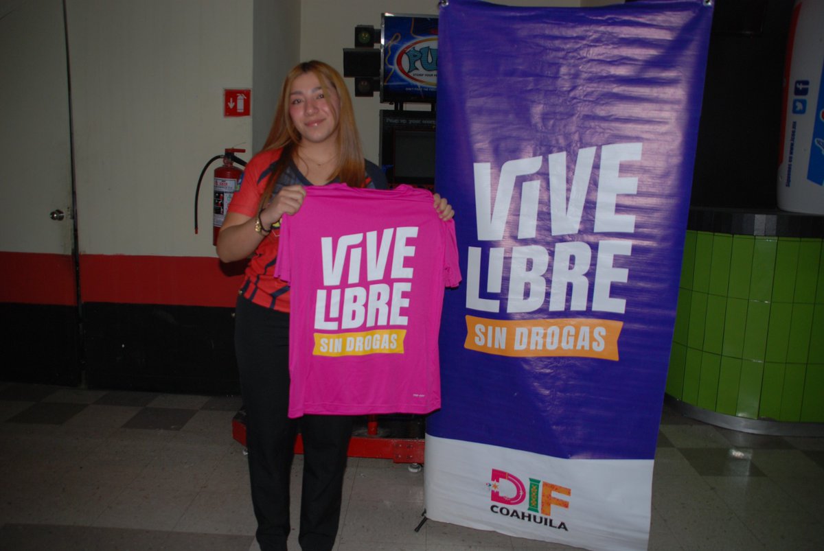 Rueda de prensa del Torneo Boliche #ViveLibreSinDrogas🎳

#CoahuilaPaDelante #APasosDeGigante 

<a href="/GobDeCoahuila/">Gobierno de Coahuila</a> <a href="/manolojim/">Manolo Jiménez Salinas</a>