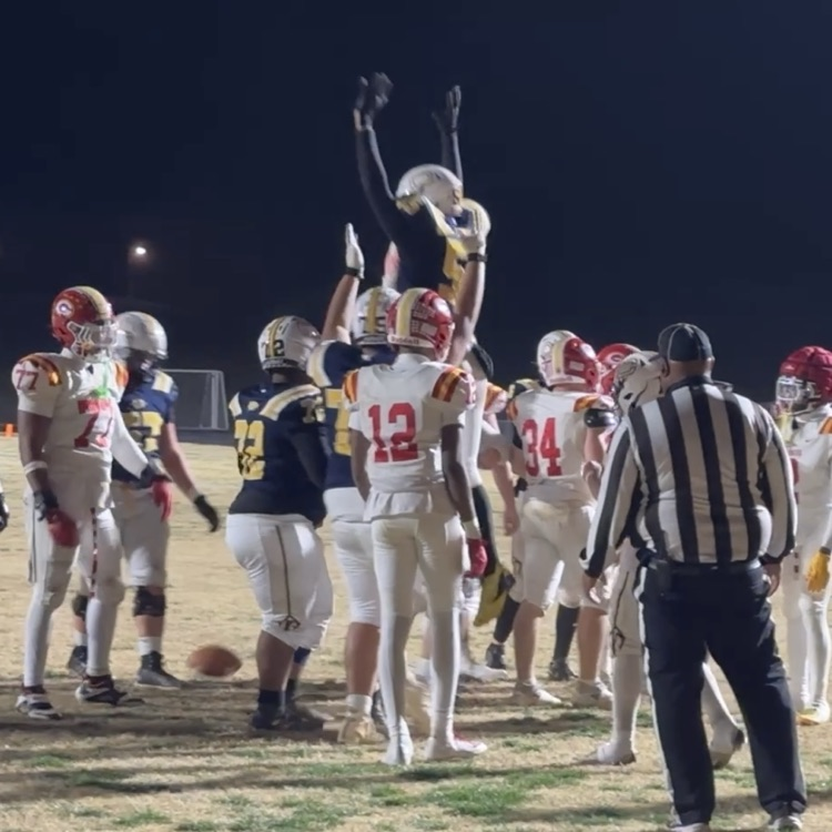 CCPSCCHS's tweet image. Your Blue Devils are moving on! Congratulations team and coaches on a BIG PLAYOFF WIN over Goochland, 49-0. 

Catch the Devils back at Broman Field next Friday night, Nov. 21, against Skyline at 7pm. Tickets will go on sale on Monday Nov. 17 on GoFan. 

#BDP #ForksUp 🔵🟡