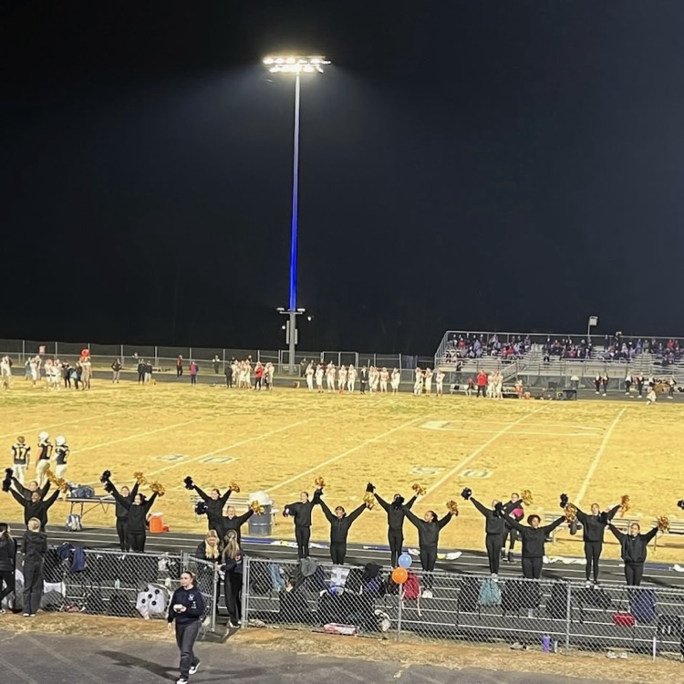CCPSCCHS's tweet image. Your Blue Devils are moving on! Congratulations team and coaches on a BIG PLAYOFF WIN over Goochland, 49-0. 

Catch the Devils back at Broman Field next Friday night, Nov. 21, against Skyline at 7pm. Tickets will go on sale on Monday Nov. 17 on GoFan. 

#BDP #ForksUp 🔵🟡
