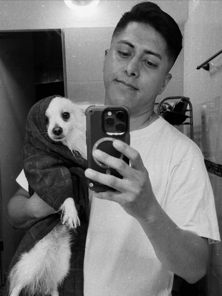 isaael's tweet image. Mi gordito lindo 🤍