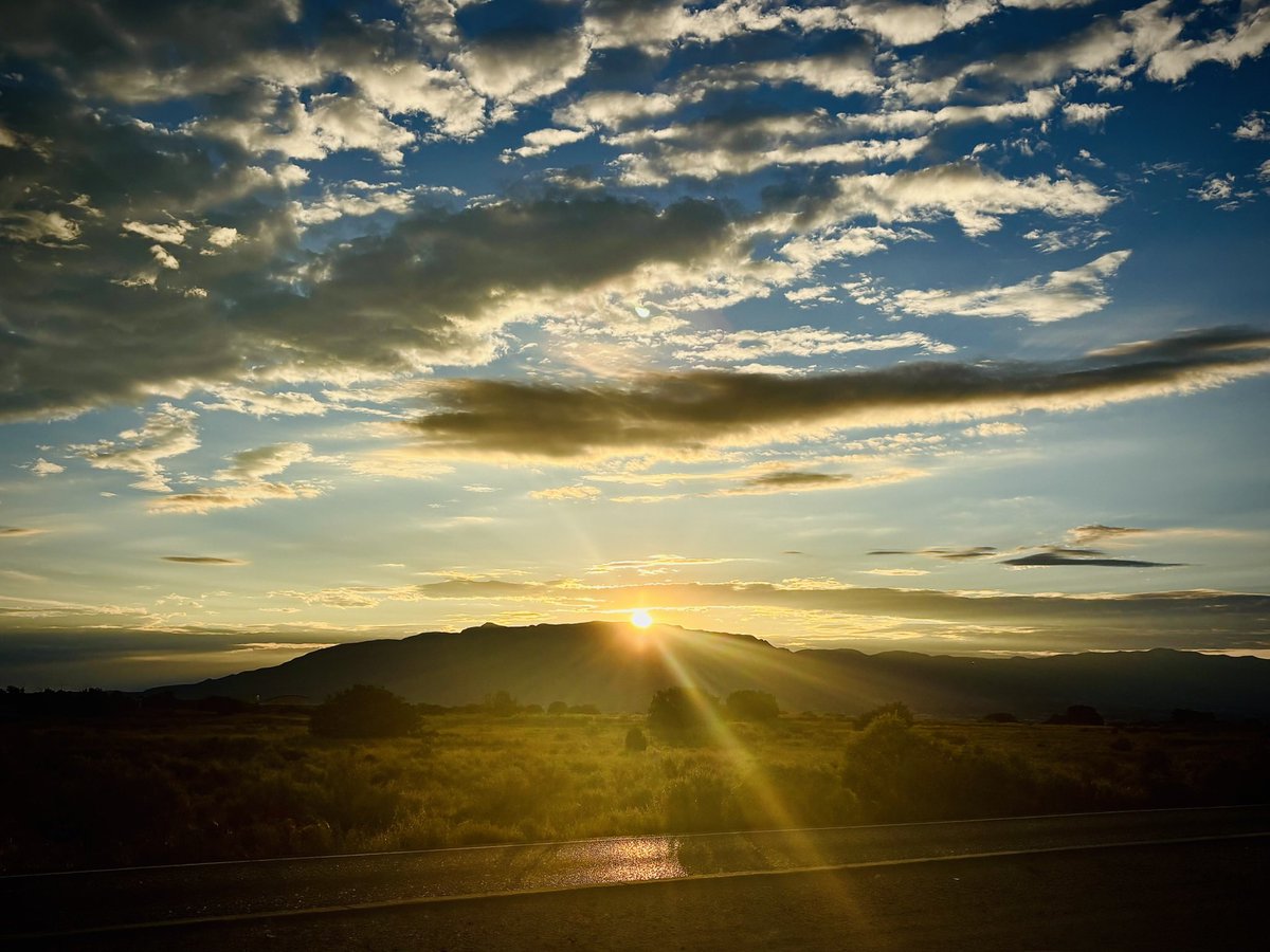 DorisMidge0's tweet image. Today’s photo them is: Let There Be Light ✨

#LetThereBeLight