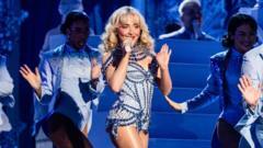 TOPXNews's tweet image. 🚨 Exciting news! 🎤✨ Sabrina Carpenter is set to lead the musical adaptation of &quot;Alice in Wonderland&quot;! 🌟 Can’t wait to see her bring this classic to life! 🐰🌼 Check out the details here: ift.tt/Sly8cFq #SabrinaCarpenter #AliceInWonderland #MusicalMagic