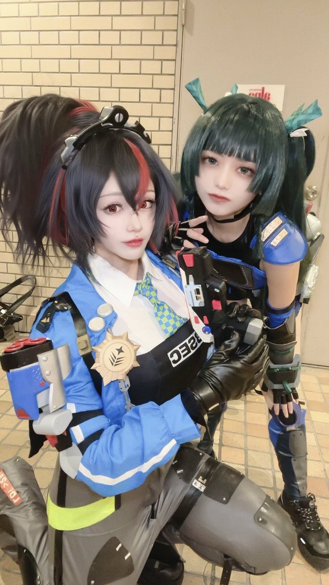 zerozoox's tweet photo. これは朱鳶とセス坊とのツーショ
治安局楽しすぎたのでまたやりたい🥹

#アコスタ池袋
#zzzero #cosplay https://t.co/rLlWuo6foL