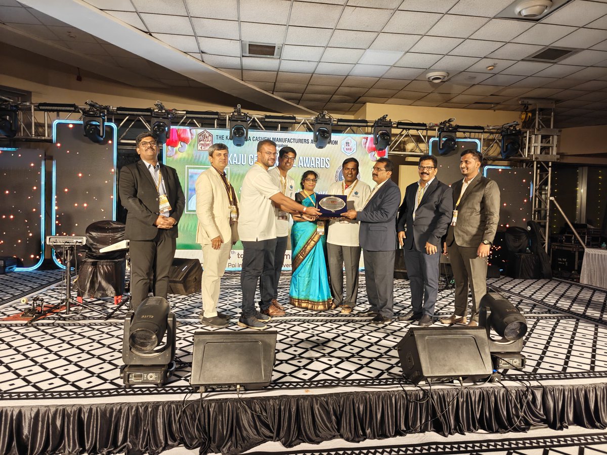nanoPixISS's tweet photo. A proud moment for team nanoPix at #KajuCentennialSummit2025! Honored for our indigenous innovation transforming cashew processing &amp; redefining #MadeInIndia. Born here, used worldwide—crafted with vision, precision &amp; purpose. #AgriInnovation #TechForTomorrow https://t.co/QEIc3yGlBb