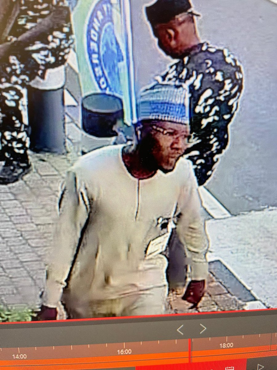 Isinkayeoyinkan's tweet image. A lady attended a tech event at the ICC Abuja hosted by NITDA on the 11th of November, 2025 (about 4 days ago) and her bag was stolen by the man shown in the video attached to this post.