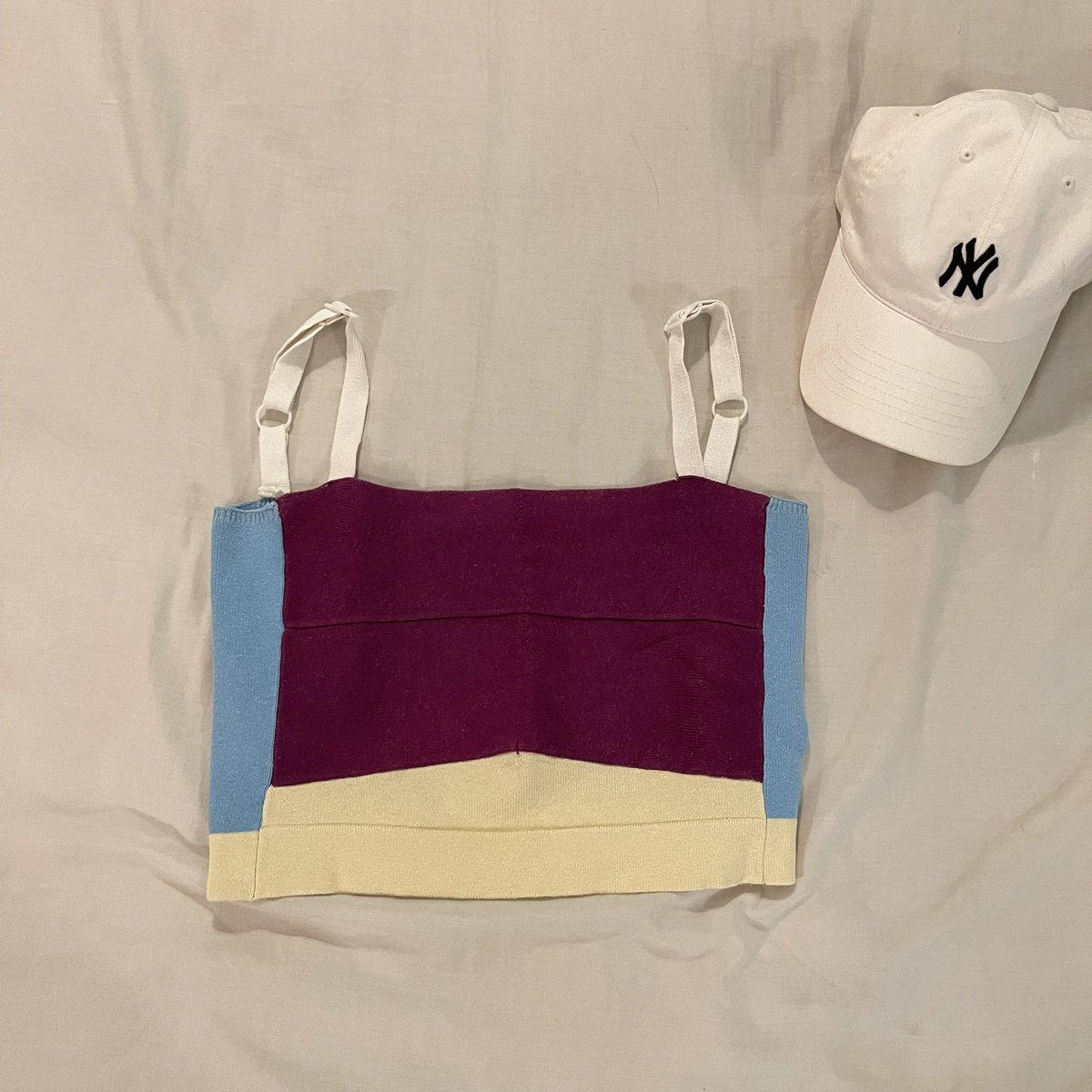 ส่งต่อ สายเดี่ยว **อก 28-34
💭 70 ส่งฟรี
สนใจ dm ได้เลยค้าบ💘💘

#ส่งต่อเสื้อผ้า #ส่งต่อเสื้อผ้ามือสอง