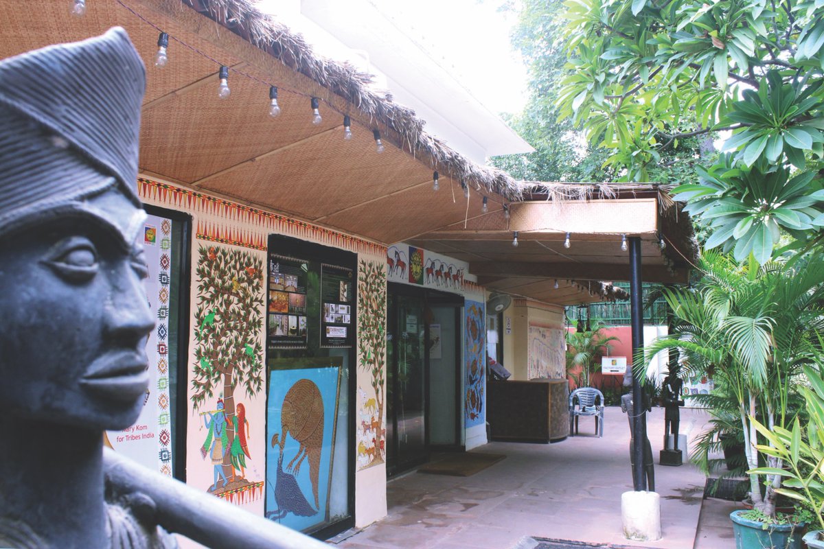 TheXplainations's tweet image. This confidence pushed the government to go deeper. If districts could be transformed, why stop there? So the next step arrived: 500 Aspirational Blocks, the village clusters, the last-mile pockets, the places no camera ever goes. For decades, development ended at the district…