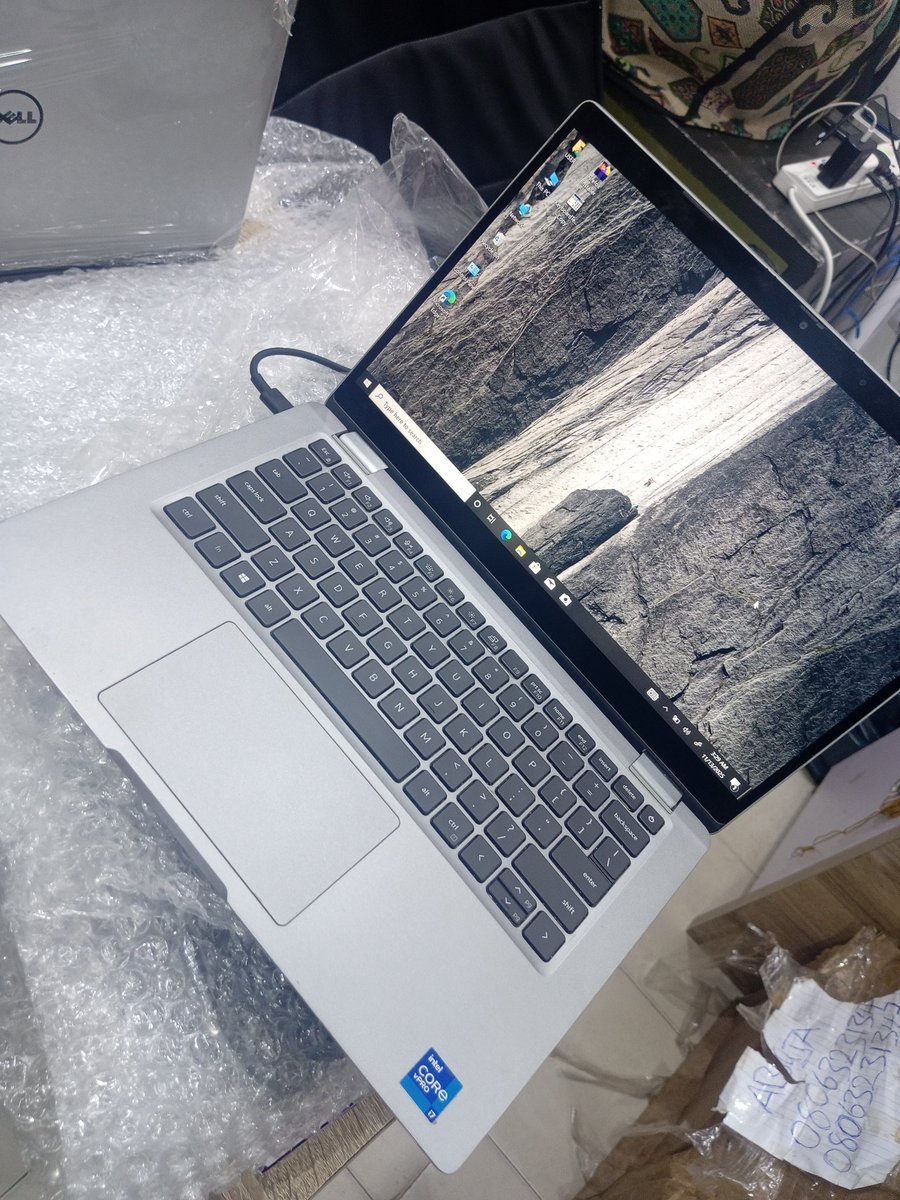 HP Elitebook 1040 G8 11th gen 16/256 available

Dell latitude 5320 11th gen available 

HP Elitebook 1040 g7 10th Gen available

HP spectre core I7 7th Gen available

840 G3 core i5 and i7 available

HP probook 440 G6 available

HP Elitebook 840 G6 available

HP elite X2 detacha