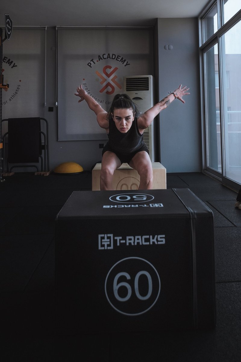 Bazen tek yapmanız gereken şey, önünüzdeki kutudan daha yükseğe zıplamak olduğunu hatırlamak! 😉
Günün özlü sözü😂😅