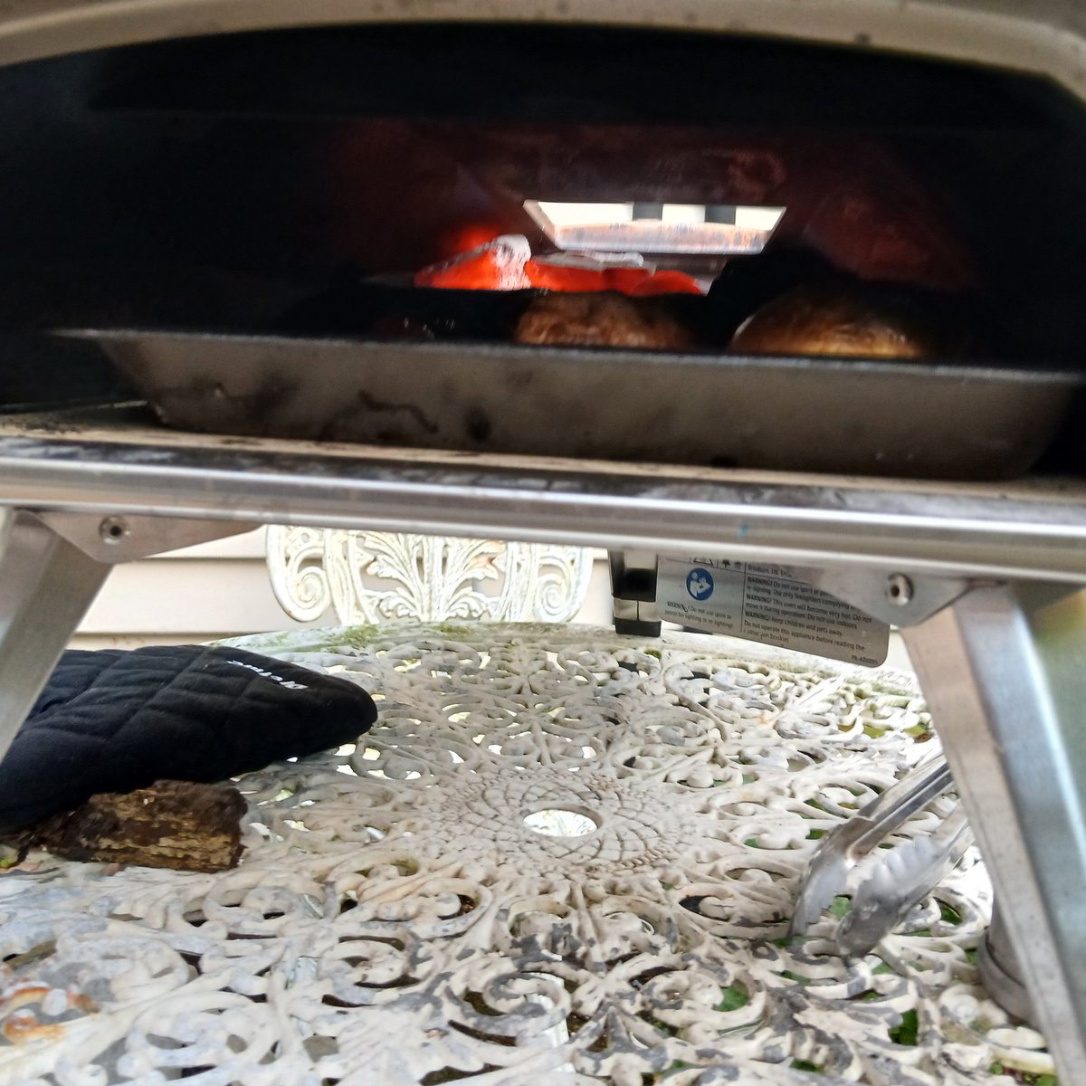 My cunning plan was a very cunning plan indeed. Lamb slightly over cos, first time in Ooni.