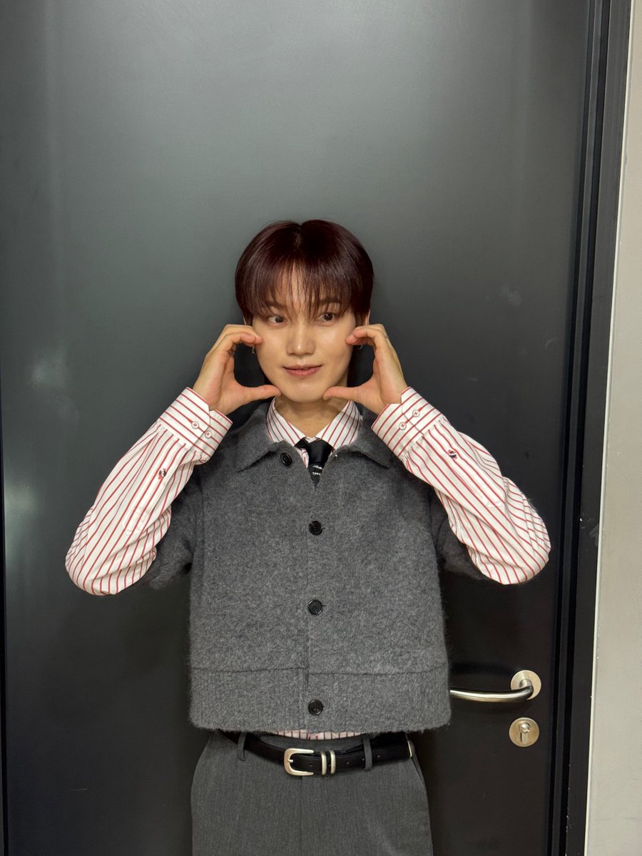 #승준 #SEUNGJUN Weverse Update

"퓨즈 !! Put It Back 첫 방 !! 어땠어요 ~~~~!!! 
오랜만에 컴백해서 설레는 마음으로 했어요 😁
퓨즈 봐서 너무너무 좋구 !!! 오또볼사진 보면서 오늘도 힘내 ❤️" 

<a href="/WM_ONOFF/">온앤오프 (ONF)</a> #온앤오프 #ONF