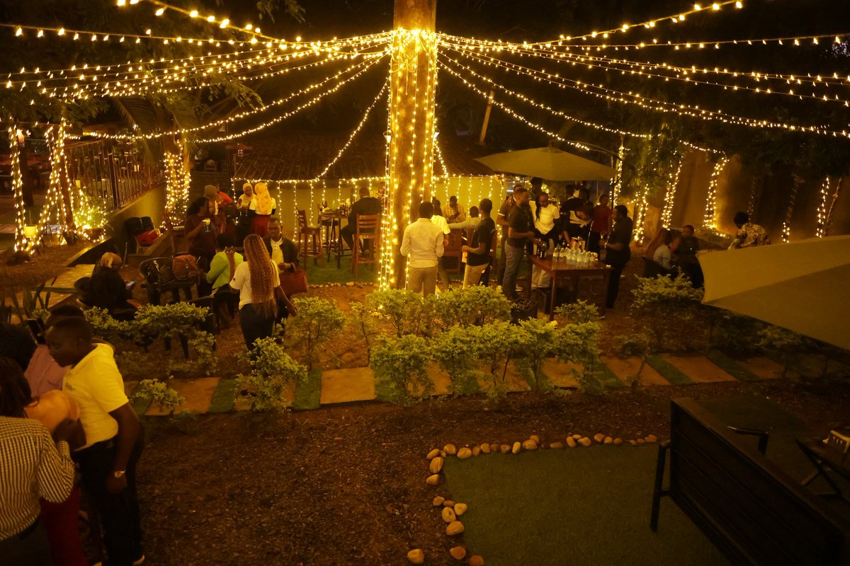 RachealMukalazi's tweet image. @BackyardBistro in Bugoloobi is the perfect place to unwind 🤗 great vibes, delicious food and top-notch security all in one spot.
Pass by you won’t regret it!
#ExploreKqmpala
#GoodVibesOnly
@siblings64426
@CarolPrim3 
@GyozlynB