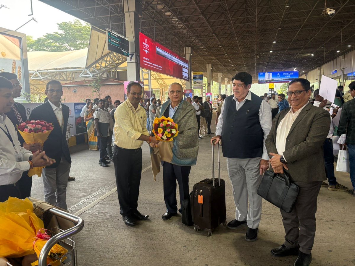 A team led by Sh. <a href="/Dileep_Sanghani/">DILEEP SANGHANI</a> Ji, Chairman, IFFCO, along with Sh. <a href="/KapurRakesh/">Rakesh Kapur</a>, Jt. MD, IFFCO, and myself arrived in Visakhapatnam to attend a meeting on the IFFCO Kisan SEZ. We were pleased to receive a warm welcome from Sh. Raju BL, State Marketing Manager, Andhra Pradesh