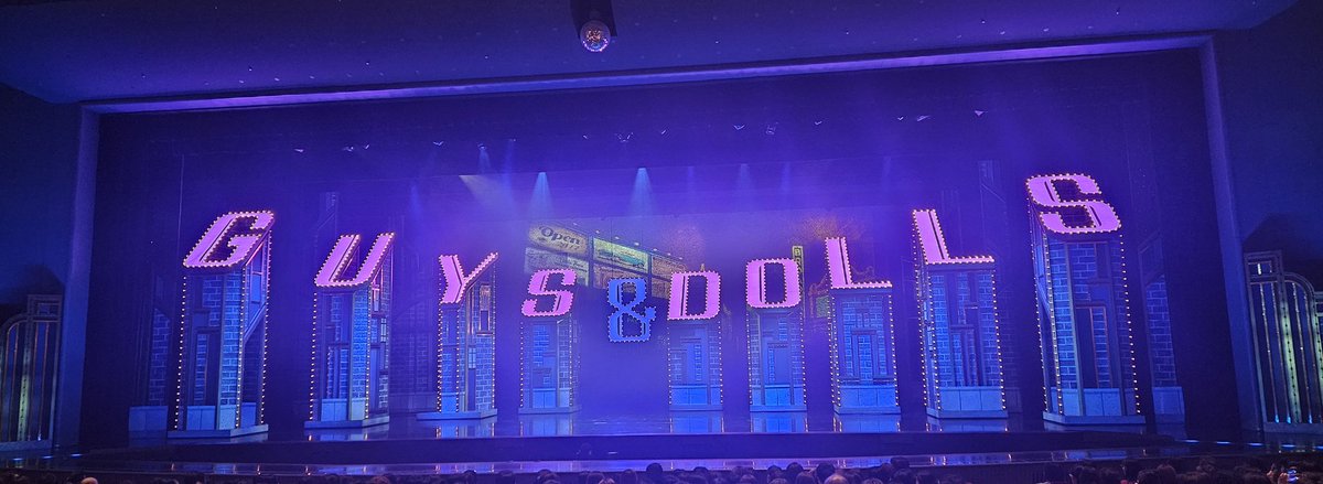 yohnyan01's tweet image. ガイズ見納めてきたー🌙みちるちゃんアデレイドの日もあみちゃん女役なんだねー😳