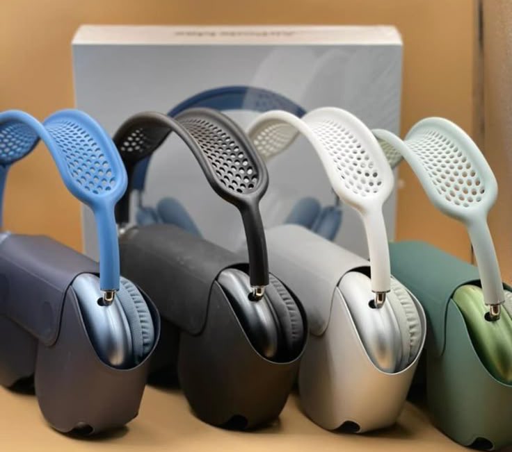 YKMERCHANDISE's tweet image. AirPods Max

✅ACTIVE NOISE CANCELLATION
✅Transparency mode
✅Live listen
✅Type-C charging cable
✅battery: 664mAh 

PRICE: N35,000

Location: KANO STATE (nationwide delivery) 
🚨free delivery within kano
Whatsapp link: wa.me/2348101754525
📞call: 08101754525