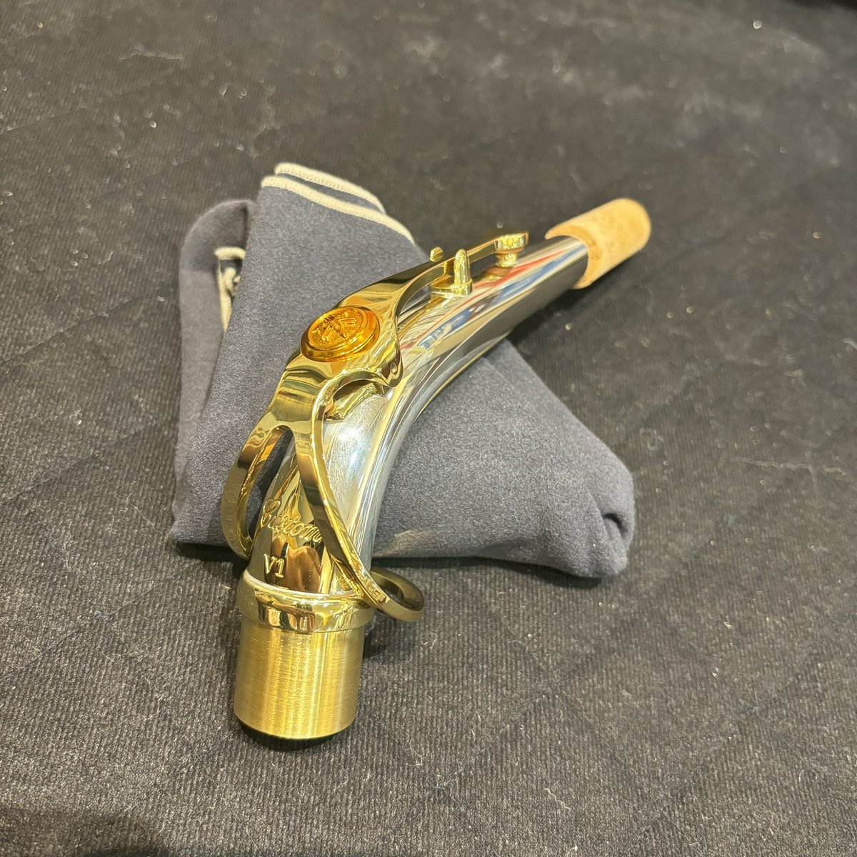 入荷情報】YAMAHAカスタムネック AV1AG 貴重なスターリングシルバー製