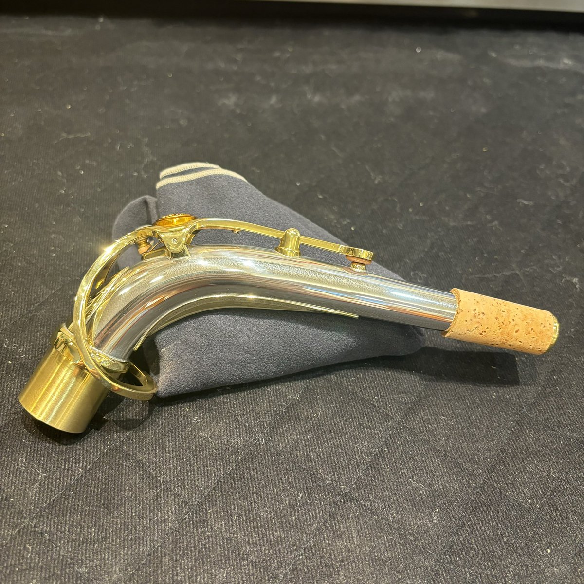 入荷情報】YAMAHAカスタムネック AV1AG 貴重なスターリングシルバー製