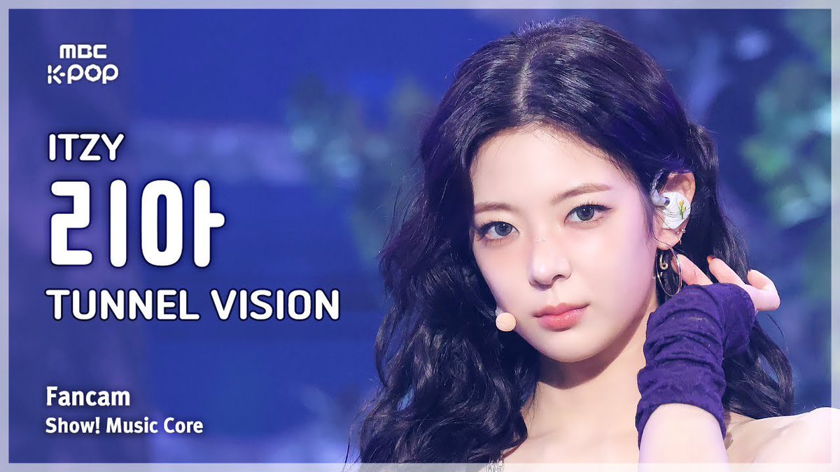 O72I_VI7's tweet photo. [#음중직캠] ITZY LIA (있지 리아) – TUNNEL VISION FanCam | 쇼! 음악중심 | MBC251115 
https://t.co/Zm4BCdCxrs… - @YouTube https://t.co/defWEuIxTX
