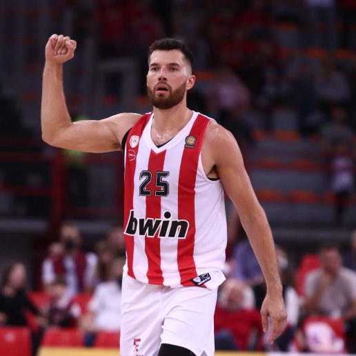 For7Fun's tweet image. Υπόδειγμα ανθρώπου και αθλητή.
Ίσως ο καλύτερος επαγγελματίας που έχει περάσει από την ομάδα.
#OlympiacosBC