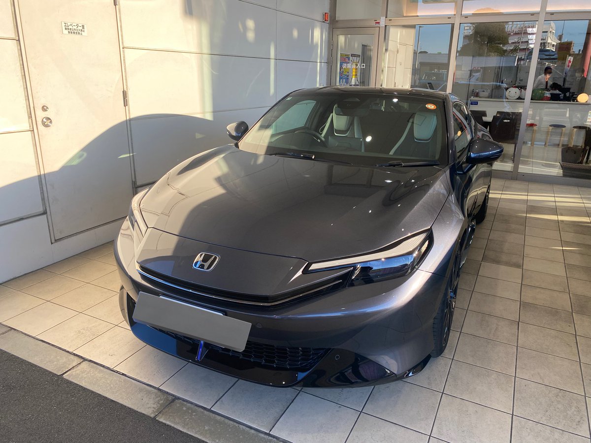 hosoi_FK2's tweet image. 試乗出来た！！
確かにおもしろいクルマ
後部座席に人権ないけど、乗りやすいし、走りもいいし、ちょうどいい
ネックは値段w
#Prelude