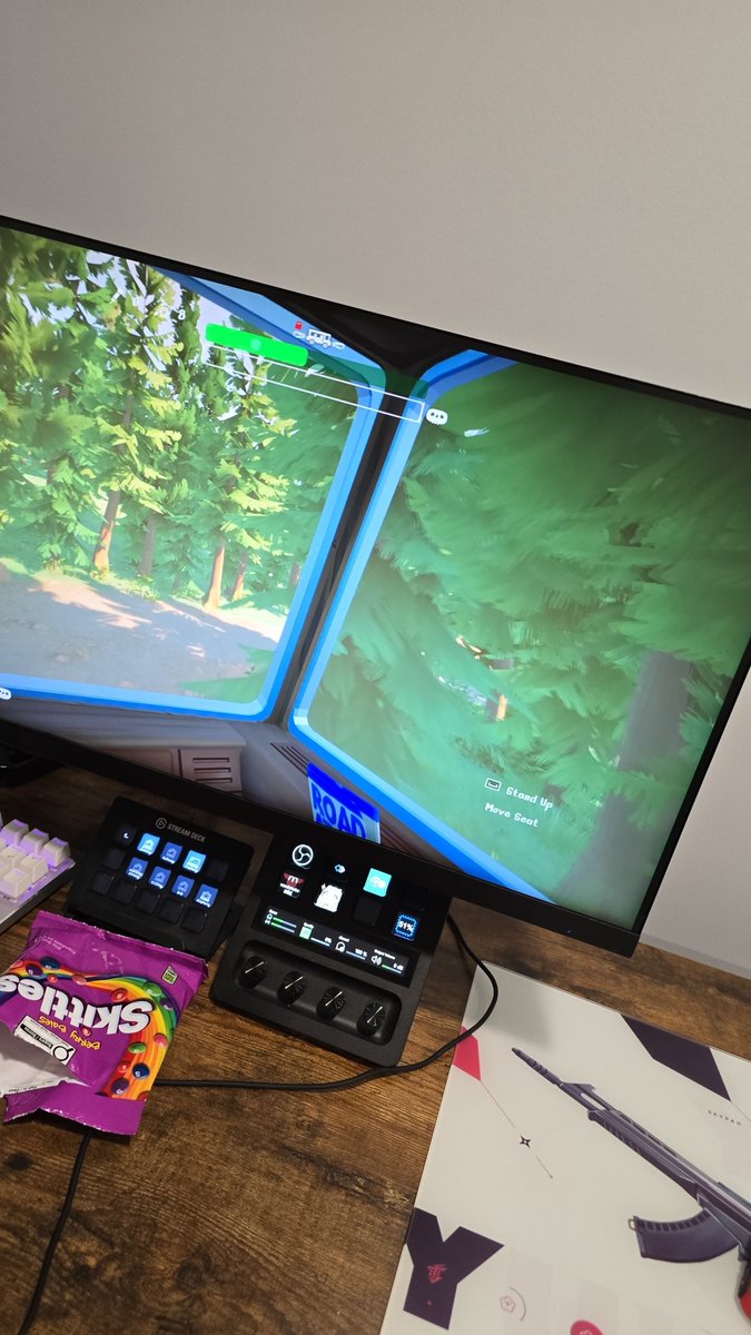 I am streaming for the first time in a month 😭