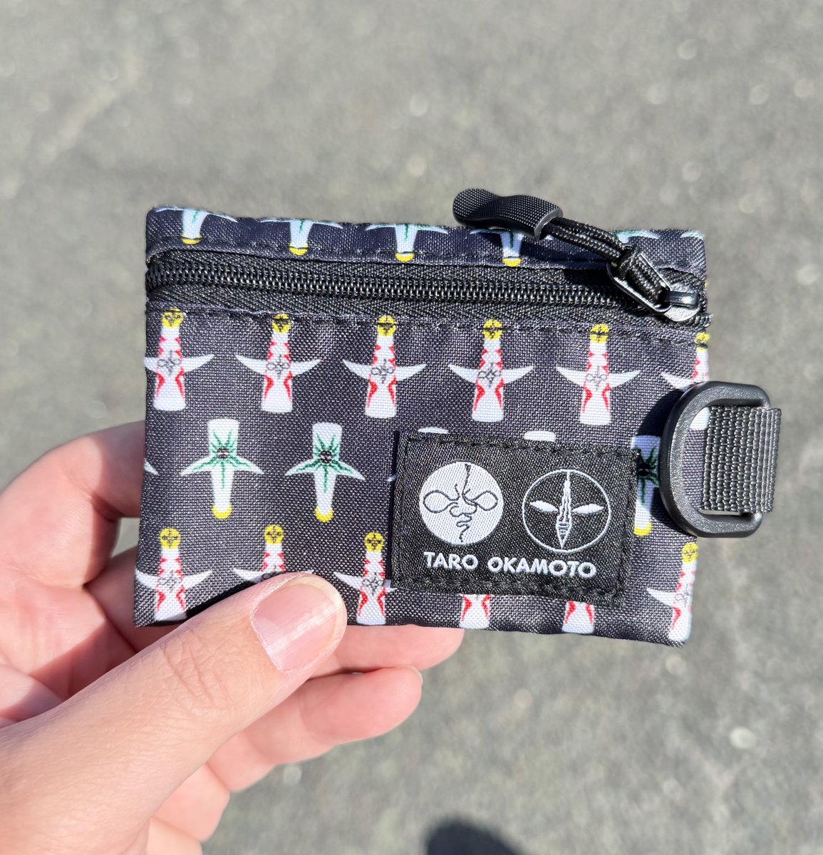 愛してやまない太陽の塔グッズ
新作見つけてかってしもた
きゃわ