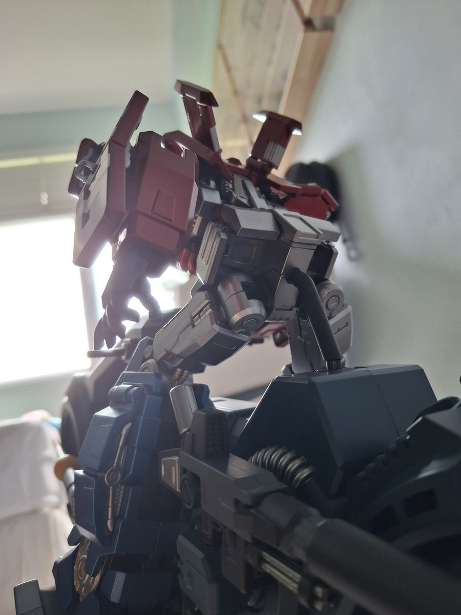 goonsaaieitj's tweet image. hell yeah