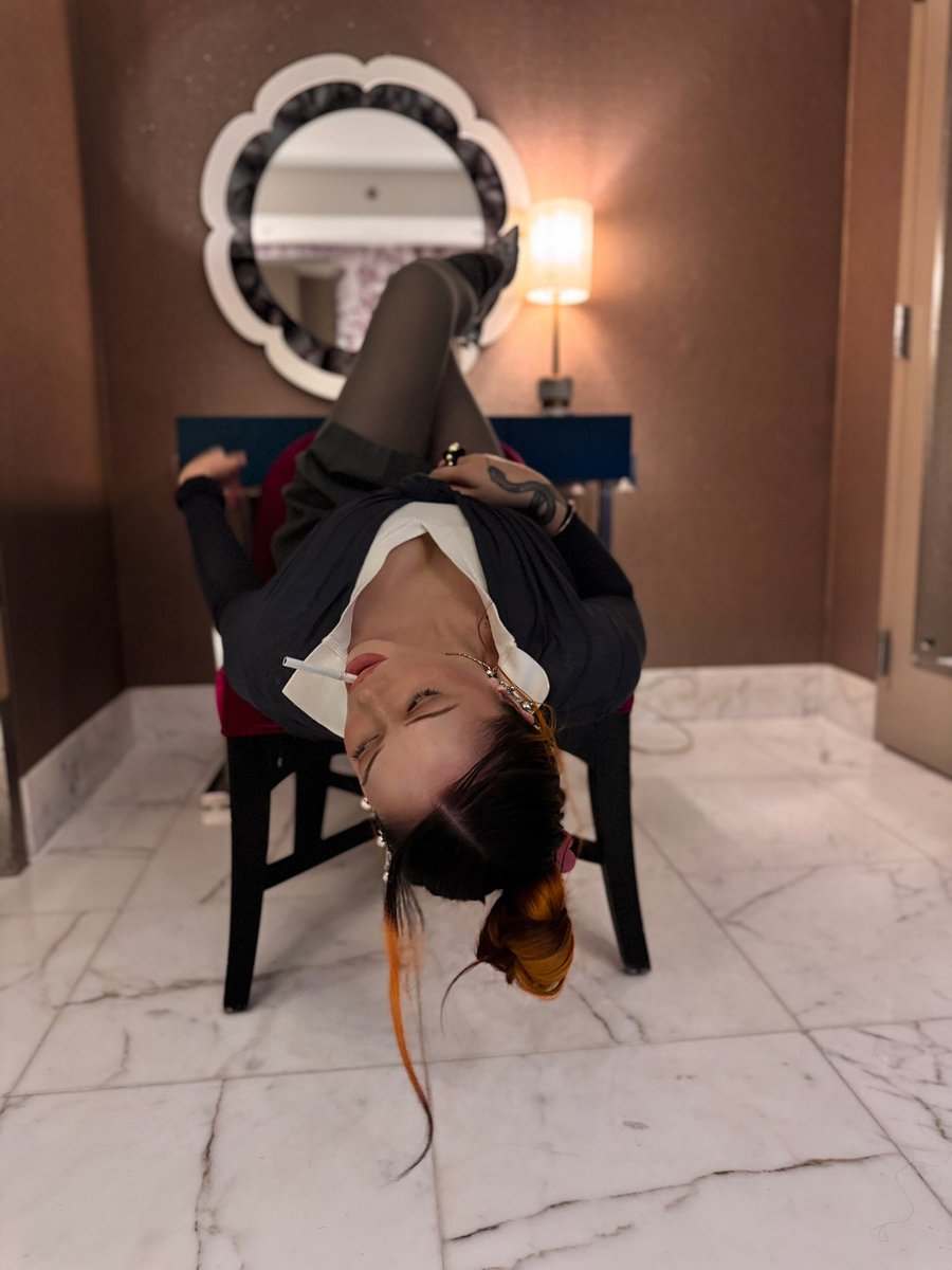 bex tweet media