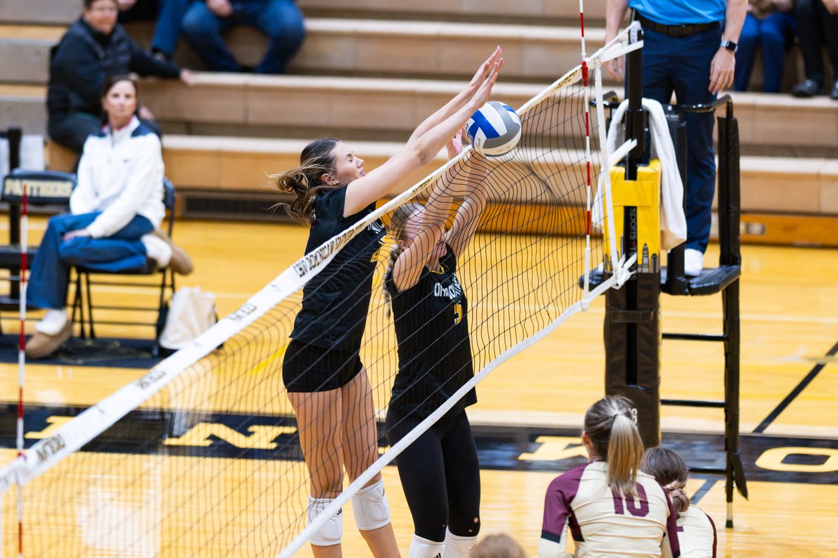 schudel_ralph's tweet image. Ohio Dominican Volleyball (@ohiodominican_vb) captures its 22nd victory of the season and moves to 8-1 inside the confines of Alumni Hall with a 3-0 sweep 🧹 of Walsh on Friday evening.
