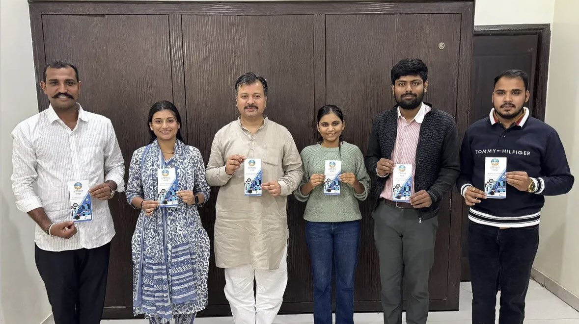 Triptisaini19's tweet image. Congratulations to Savishkar Jaipur Prant!
They proudly launched their official brochure, marking a new chapter of innovation, leadership, and youth empowerment. This milestone reflects the vision, energy, and commitment of a generation determined to shape a brighter future.
