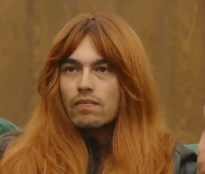 Adal ramones les da la noticia de que habrá doble traición, Yeri Mua en corto:
#LaGranjaVIP
