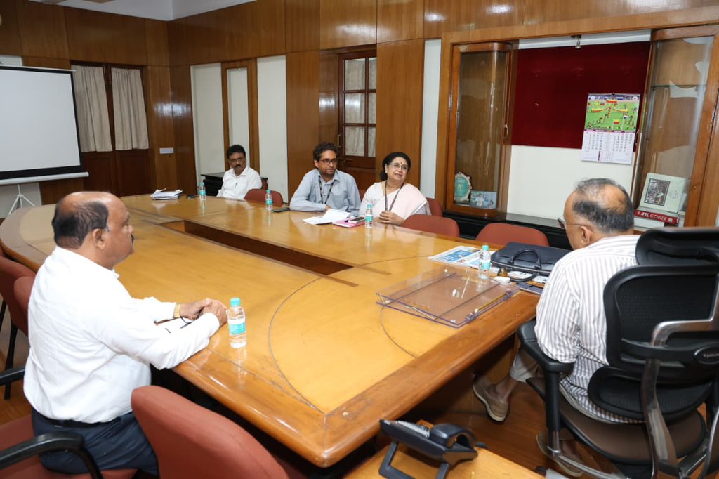 dineshgrao's tweet image. Held a meeting with Dr vijaya &amp;amp; Dr Suhas from st johns medical college regarding Global Autism Disorder convention to be held in Jan 2025.

Autism Spectrum Disorder (ASD) is a lifelong neurodevelopmental condition that affects communication, social interaction, and how…