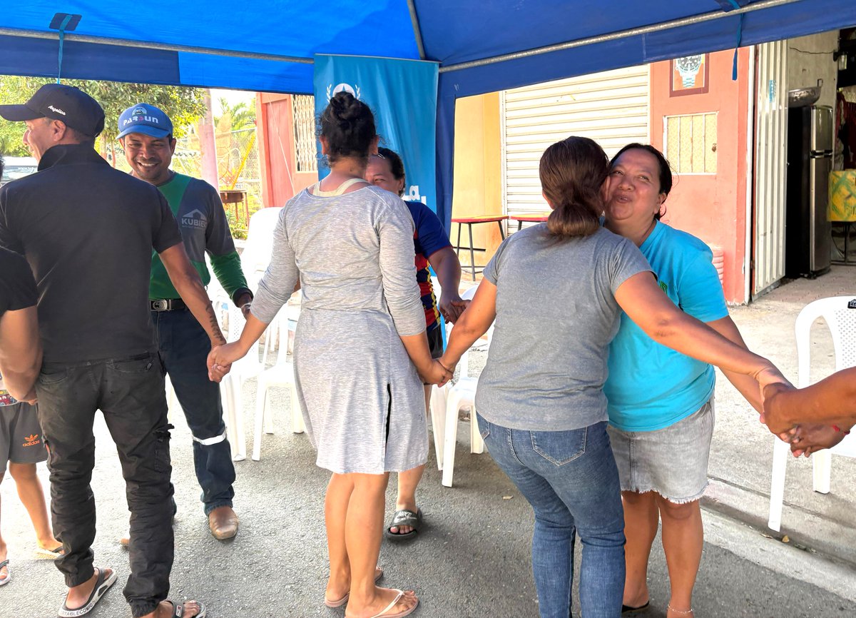 ZumarGye's tweet image. ZUMAR llevó Metamorfosis Comunal al sector Puente Lucía, para compartir una charla que fomenta valores, fortalece la comunicación y autoestima entre vecinos.
La Alcaldía lleva a territorio, espacios de crecimiento personal y comunitario.

#Guayaquil
#ConstruyendoLaCiudadDeTodos