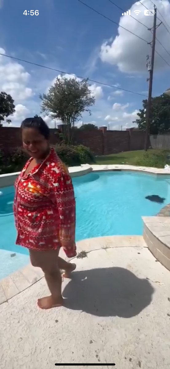 Tearoom TK tweet media