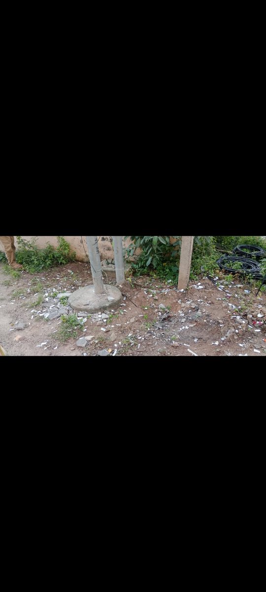 AMOHC14's tweet photo. @madhu_seku @CommissionrGHMC @GHMCOnline @Dc_Ghmc Clear sir https://t.co/8gODujsIb5