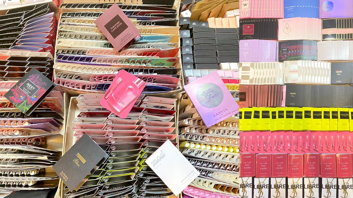 รีโพสแจกน้ำหอม+โลชั่น+300.-
💜ของใหม่ของแรร์ เข้าเพียบ
💙ใครรักน้ำหอมแวะมาได้เลยรอบนี้ฉ่ำ
💛ราคาน่ารักที่สุดเหมือนเดิม
💜เริ่มลง 2 ทุ่มใต้โพสนี้ค่า

⏰CFในเมนชั่น
💙รับบัตร💳
💛แบ่งขายส่งฟรี EMS ทุกรายการ
🚚แจ้งยอด 16/11 ส่ง 18/11
⏰โอนภายใน24ชม.หลังแจ้งยอด
#อาจุมม่าบ้าน้ำหอม