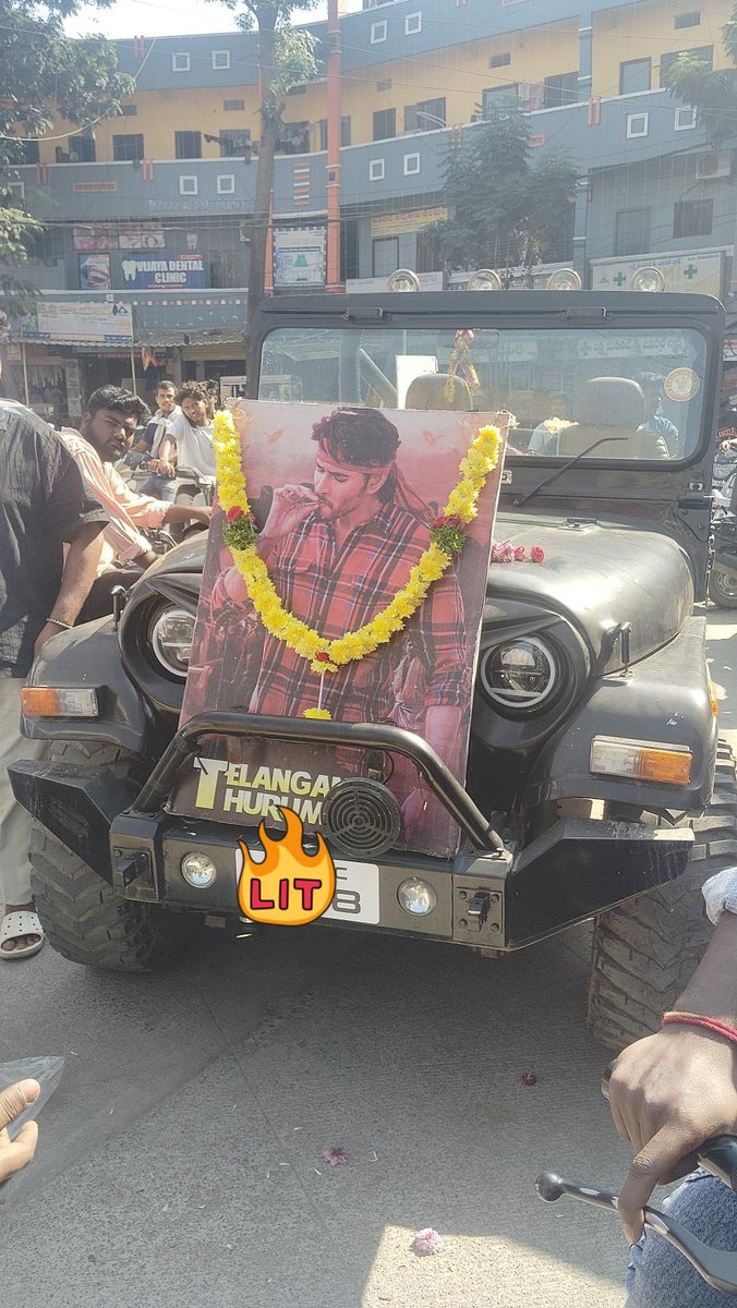 urstrulysiddu_'s tweet photo. And it started 😭😭🔥🔥🔥🔥🔥🔥

#MaheshBabu𓃵 #GlobeTrotter #SSMB29 https://t.co/SsB7g3gyOv